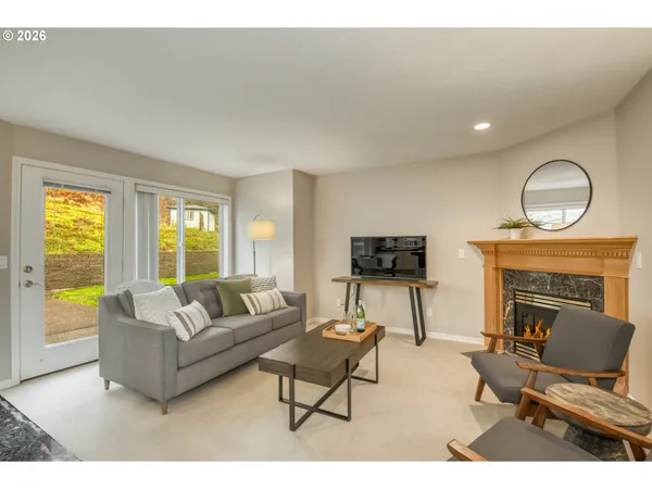 $879,000 | 9690 Southeast 257th Drive, Damascus, OR 97089