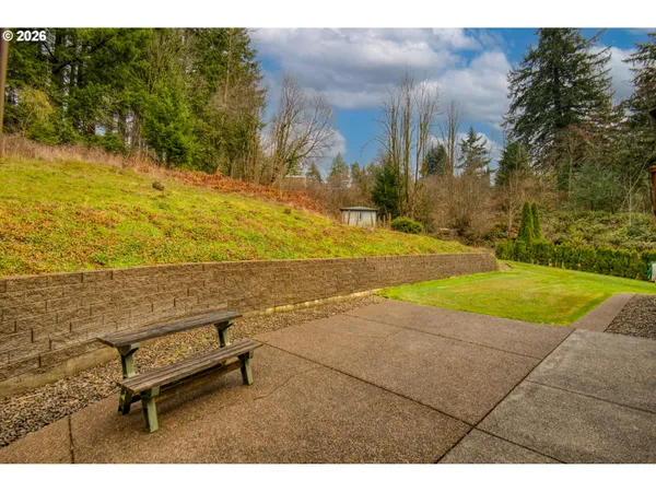 $879,000 | 9690 Southeast 257th Drive, Damascus, OR 97089