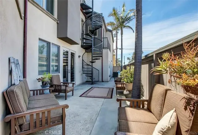 $8,900 | 123 10th Street, Huntington Beach, CA 92648