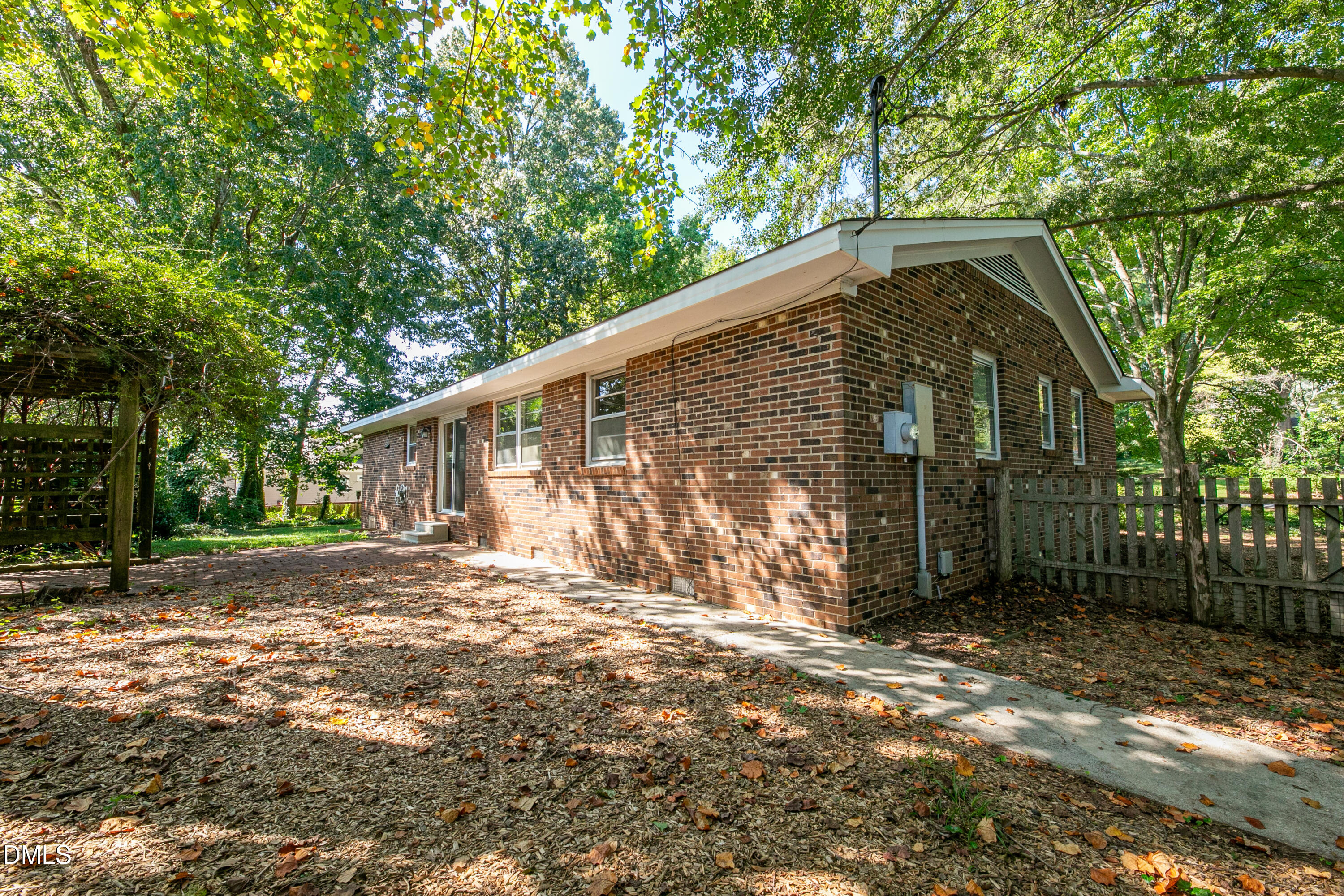 1308 Azalea Drive Raleigh, NC 27607 - Photo 18 of 24 2E6A0371 (1)