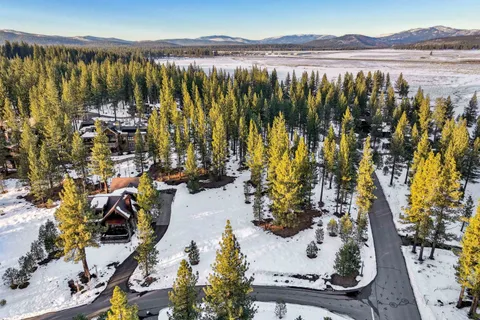 a view of lake from yard