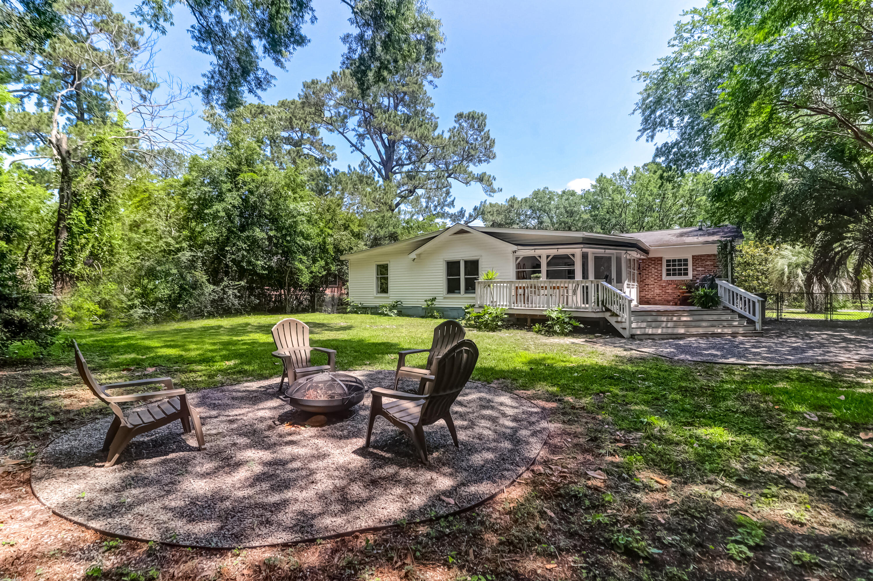 417 Betsy Road Charleston, SC 29407 - Photo 33 of 38 Back of Home