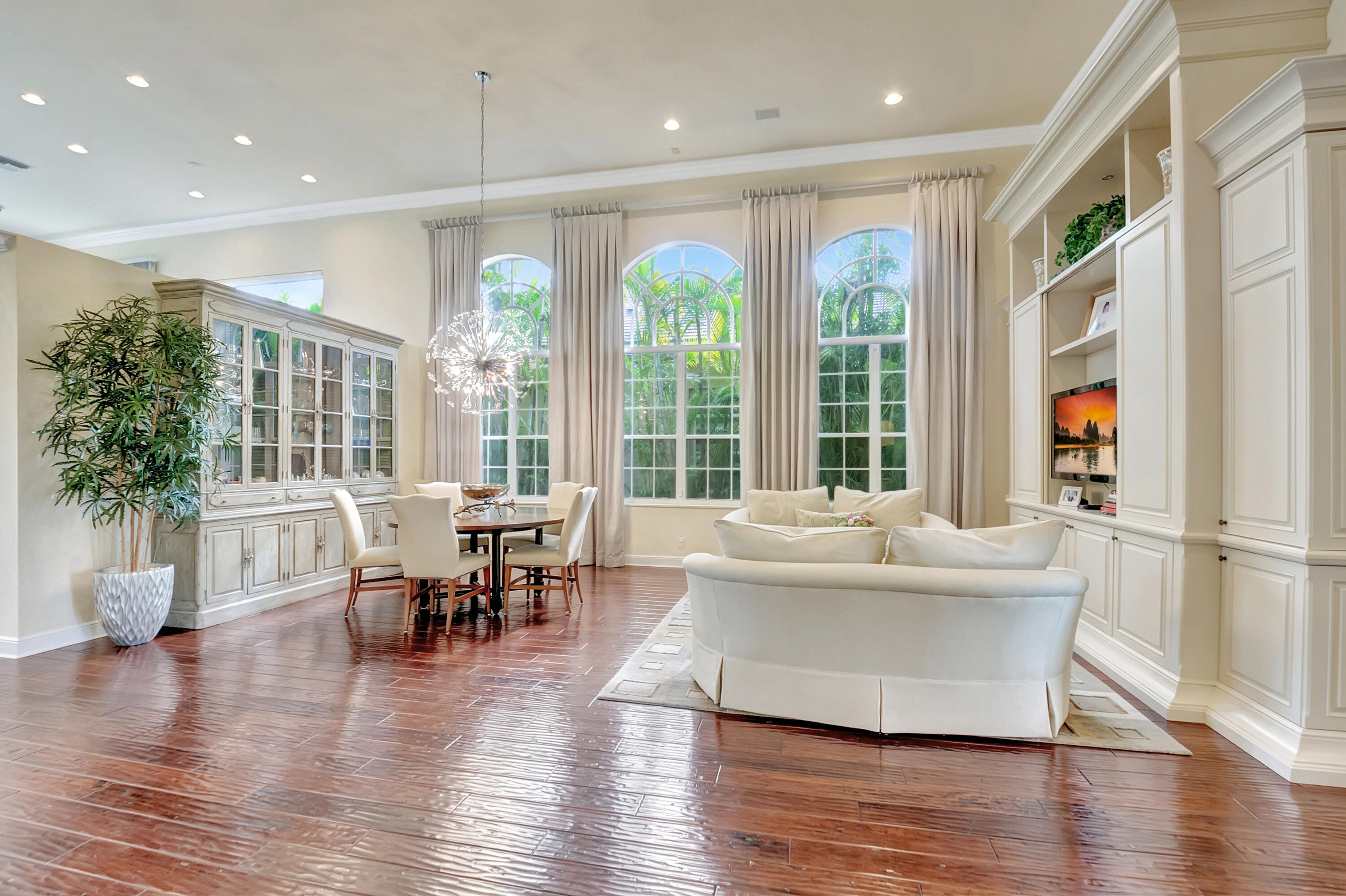 4162 Briarcliff Circle Boca Raton, FL 33496 - Photo 13 of 121 Electric Shades