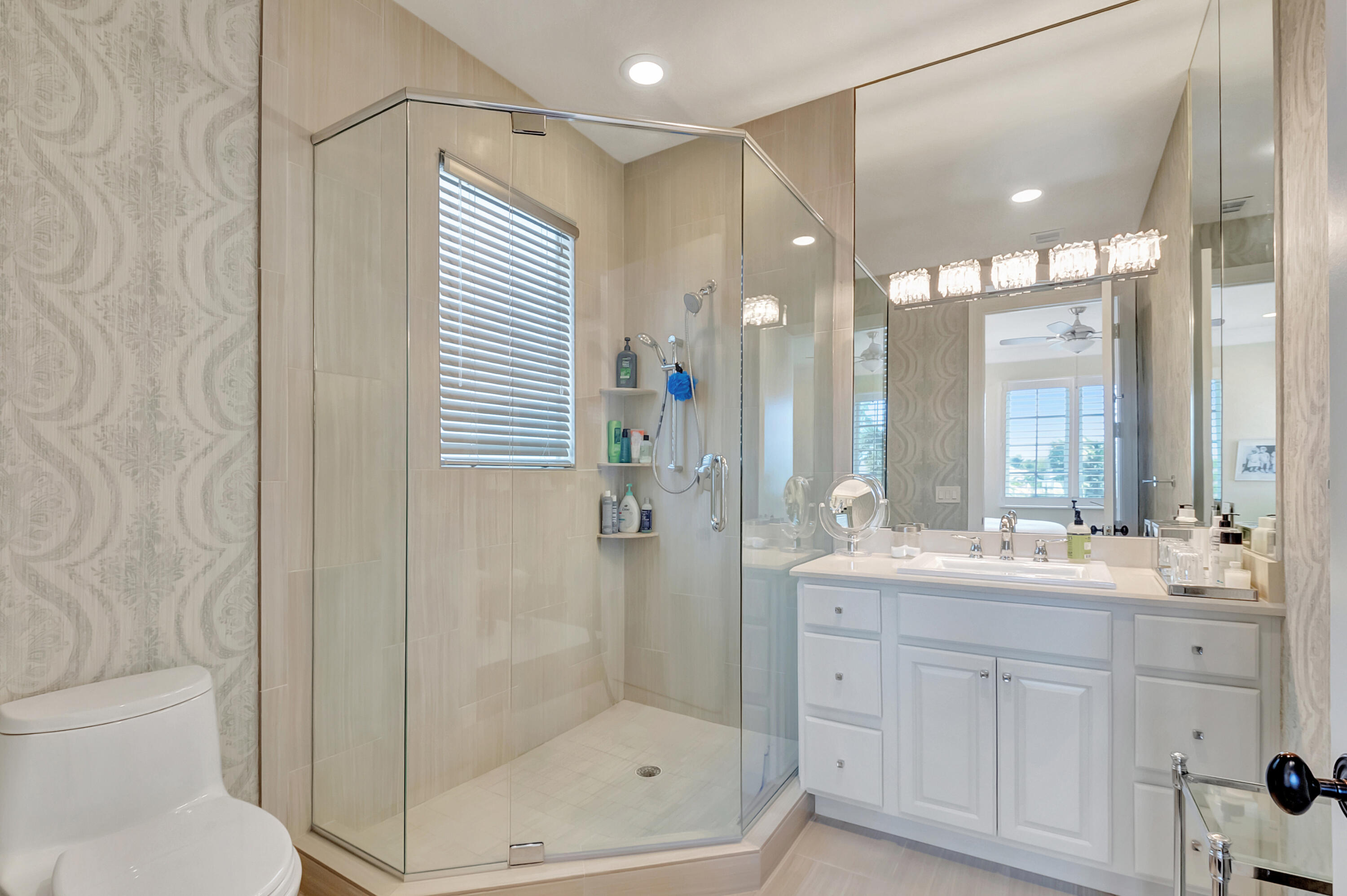 4162 Briarcliff Circle Boca Raton, FL 33496 - Photo 44 of 121 4th Bathroom