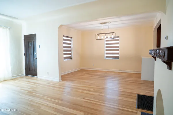 $450,000 | 1211 Mesita Drive, El Paso, TX 79902
