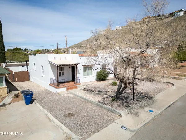 $450,000 | 1211 Mesita Drive, El Paso, TX 79902
