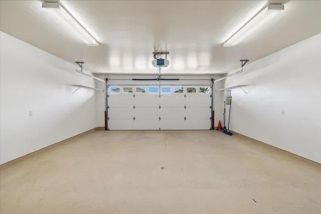 $1,199,000 | 48 Kuuhale Place, Kahului, HI 96732