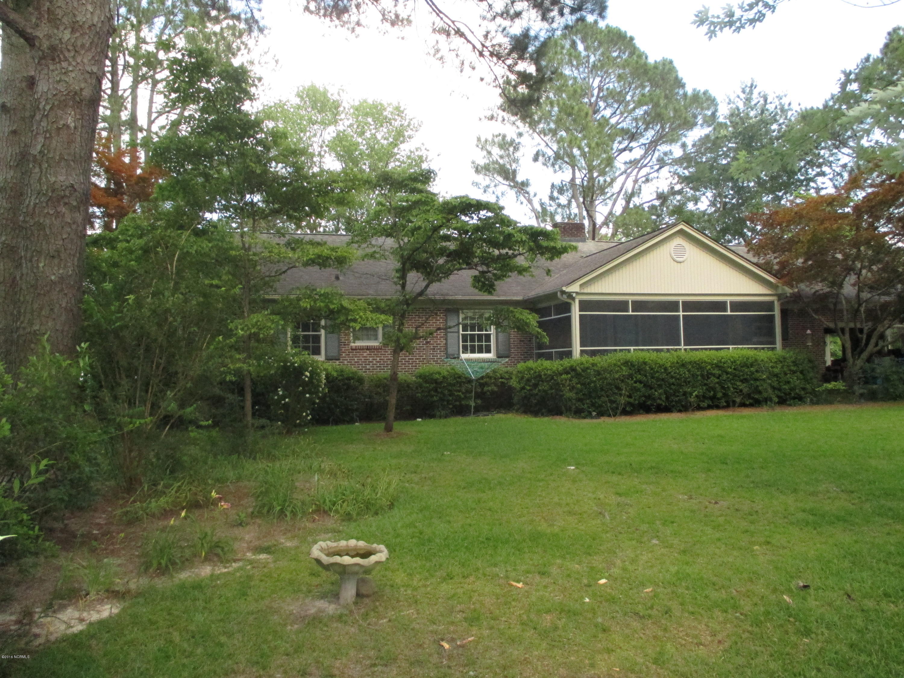 302 Windsor Road Greenville, NC 27858 - Photo 30 of 39 Rear View
