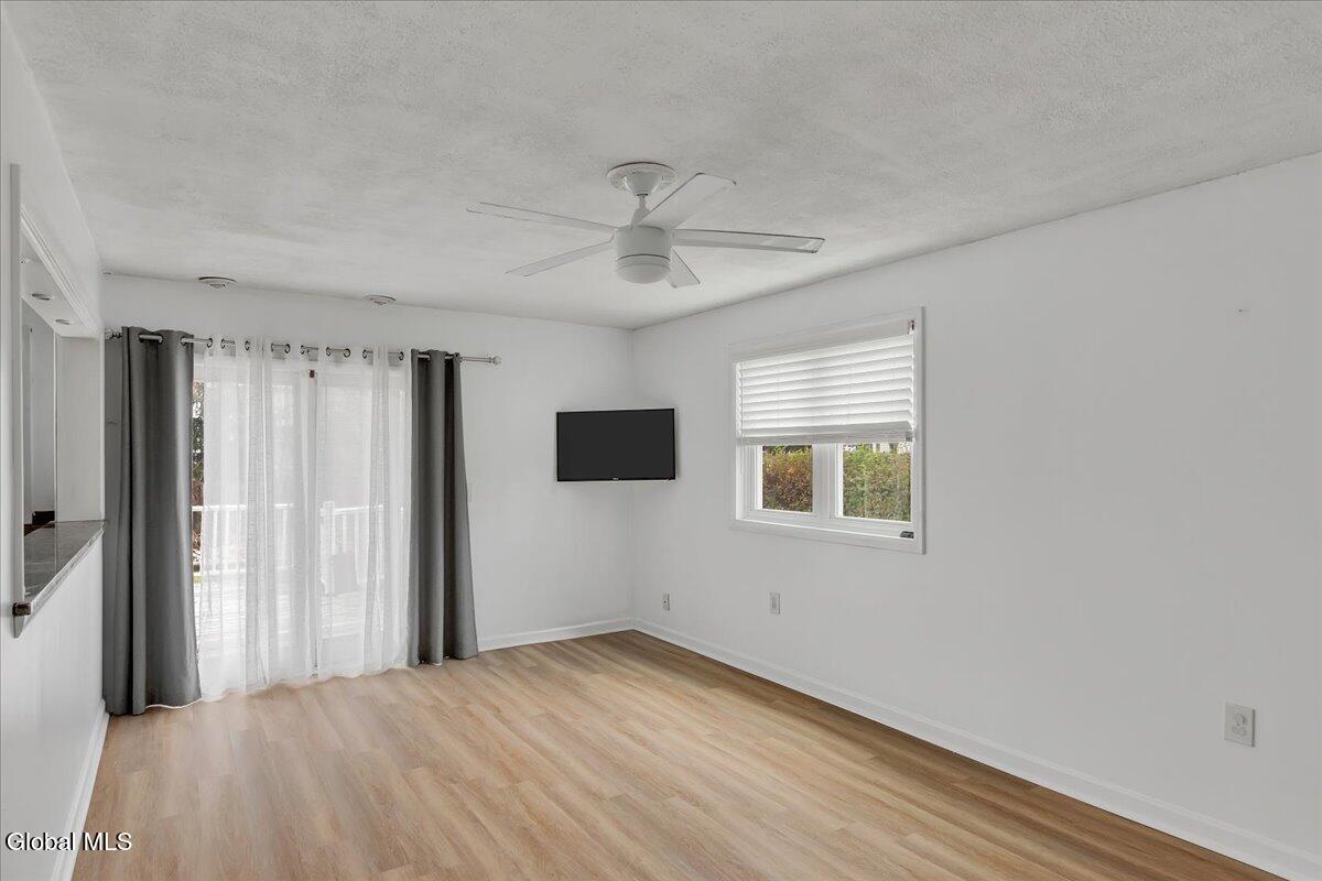 33 Rockefeller Boulevard East Greenbush, NY 12144 - Photo 19 of 38 17-IMG_5147