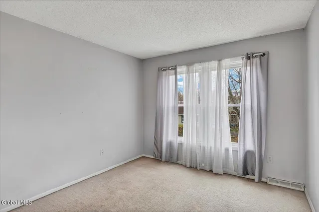 $419,000 | 33 Rockefeller Boulevard, East Greenbush, NY 12144