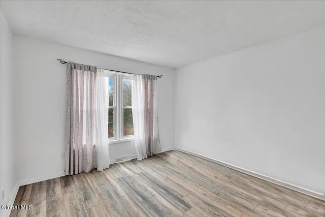 $419,000 | 33 Rockefeller Boulevard, East Greenbush, NY 12144