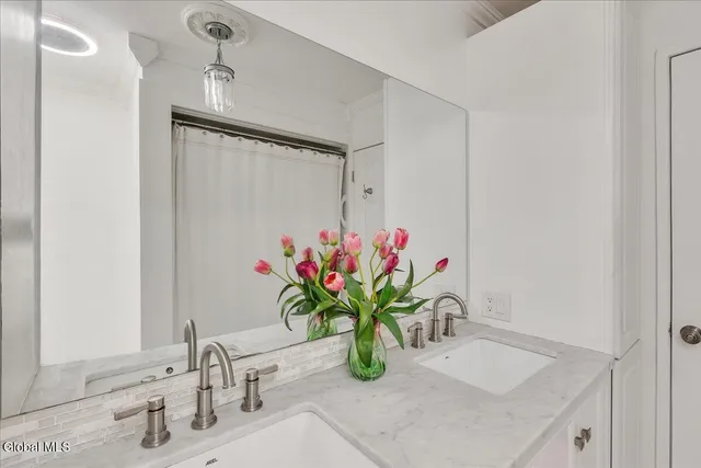 $419,000 | 33 Rockefeller Boulevard, East Greenbush, NY 12144