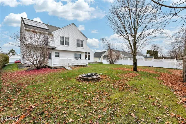 $419,000 | 33 Rockefeller Boulevard, East Greenbush, NY 12144