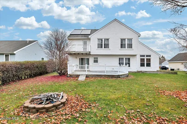 $419,000 | 33 Rockefeller Boulevard, East Greenbush, NY 12144