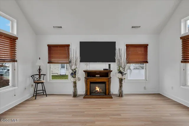 $419,000 | 33 Rockefeller Boulevard, East Greenbush, NY 12144