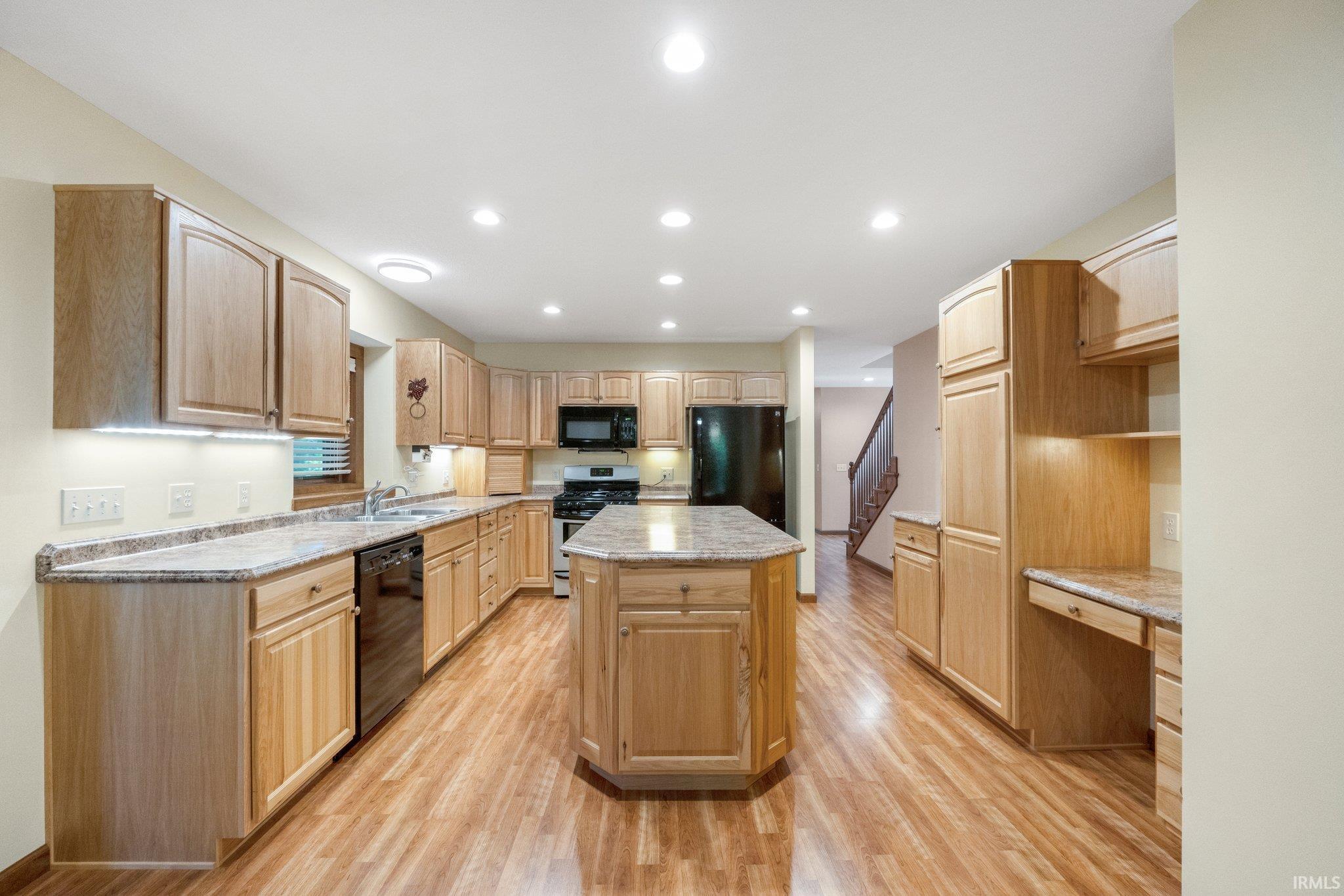 11311 Rickey Lane Fort Wayne, IN 46845 - Photo 15 of 35 Gallery Image 15