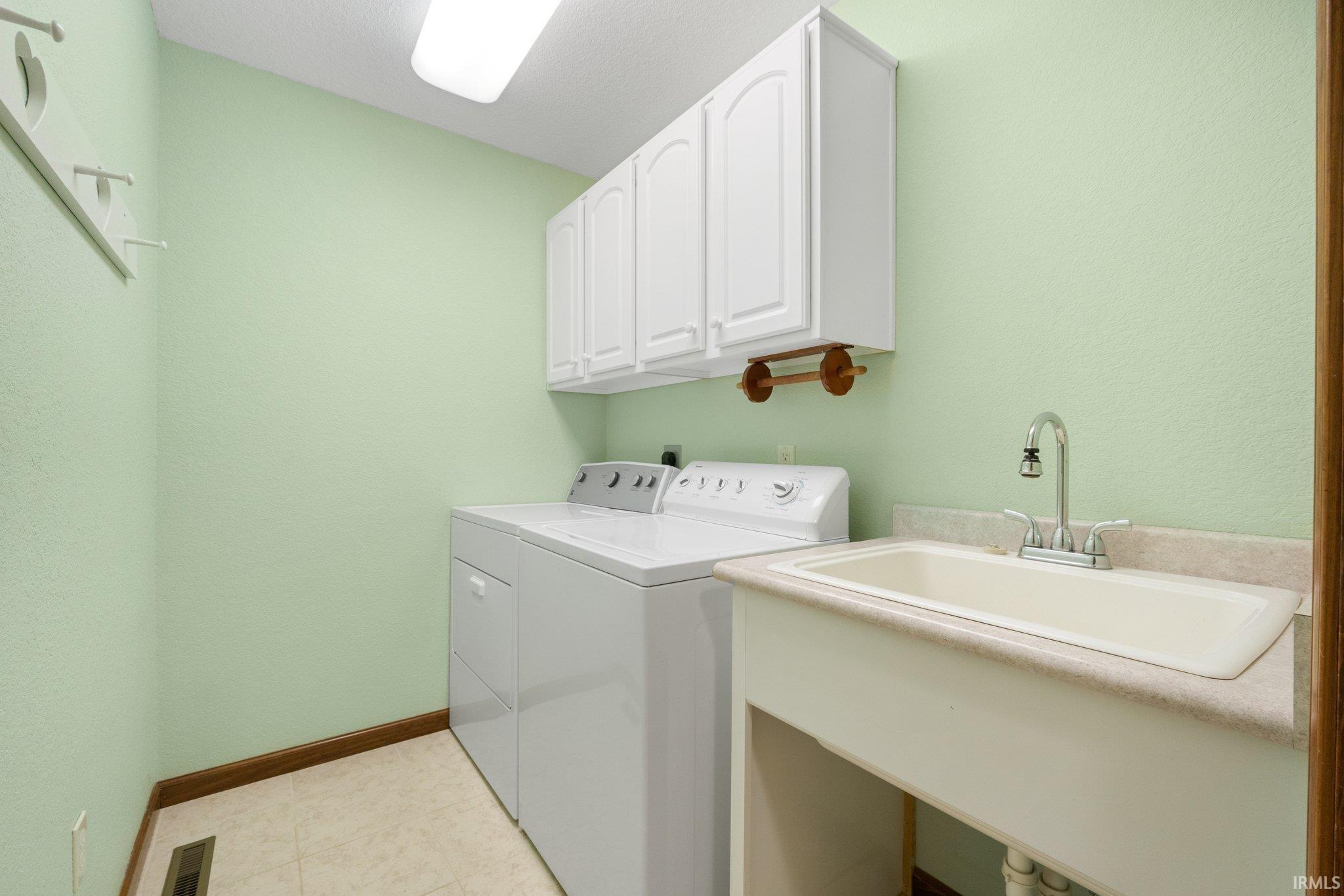 11311 Rickey Lane Fort Wayne, IN 46845 - Photo 18 of 35 Gallery Image 18