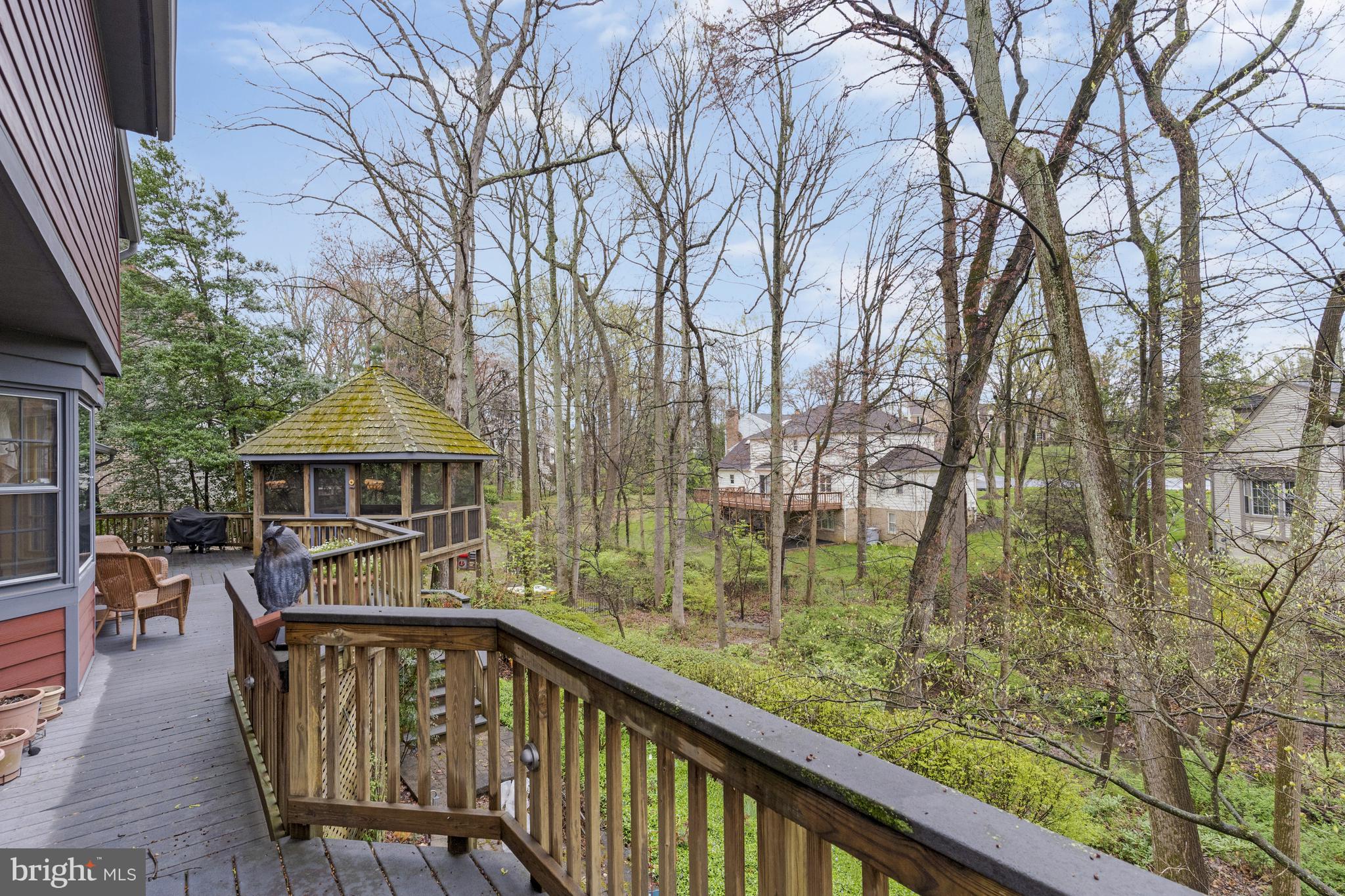 4885 Oakcrest Drive Fairfax, VA 22030 - Photo 29 of 36