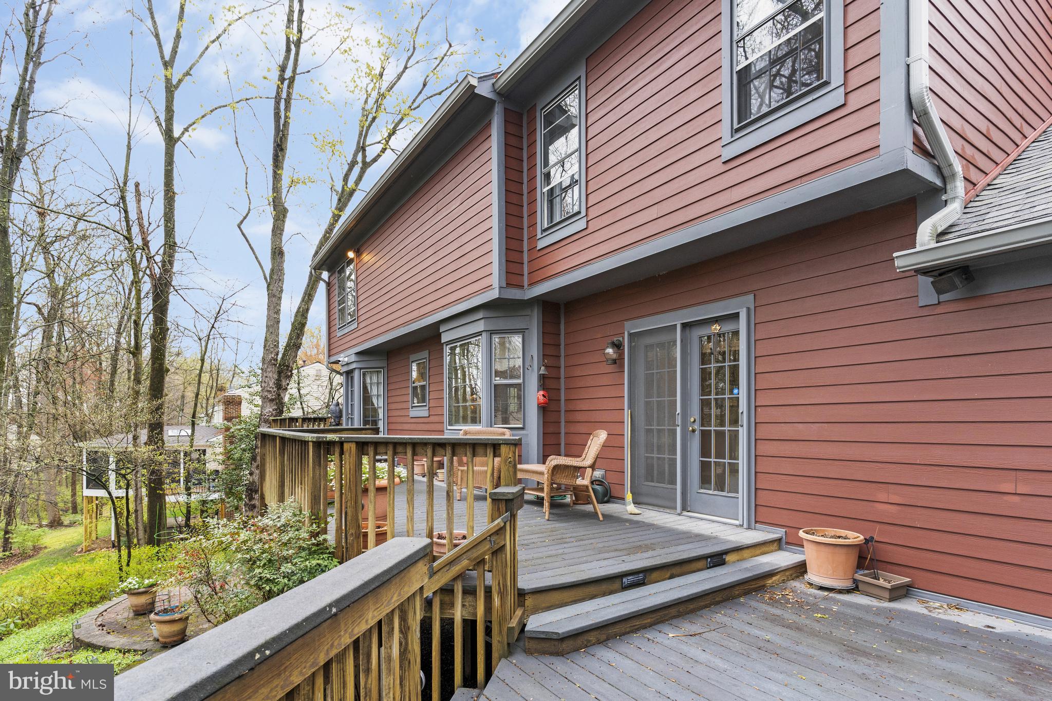 4885 Oakcrest Drive Fairfax, VA 22030 - Photo 31 of 36