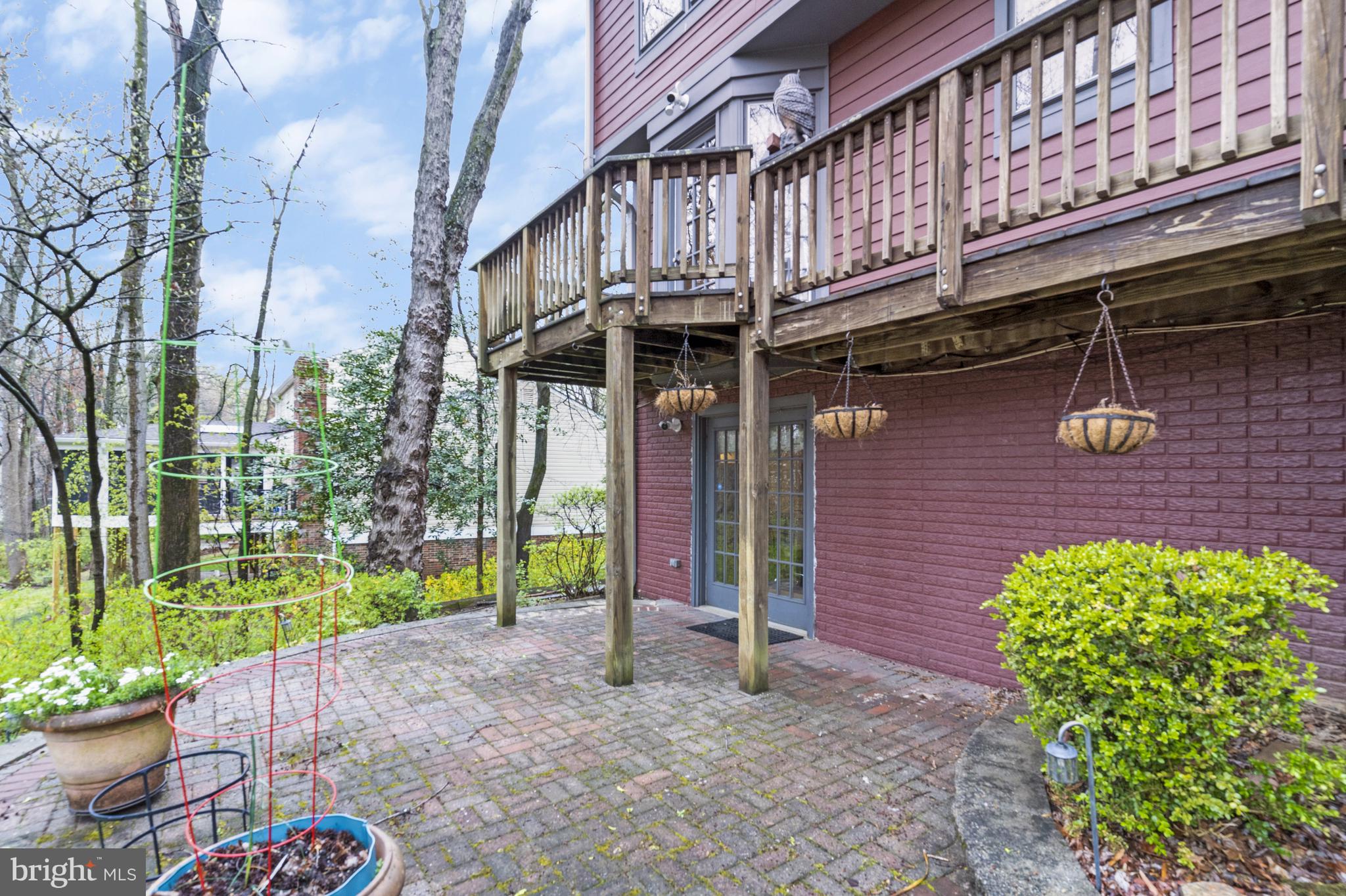 4885 Oakcrest Drive Fairfax, VA 22030 - Photo 33 of 36 Lower level deck