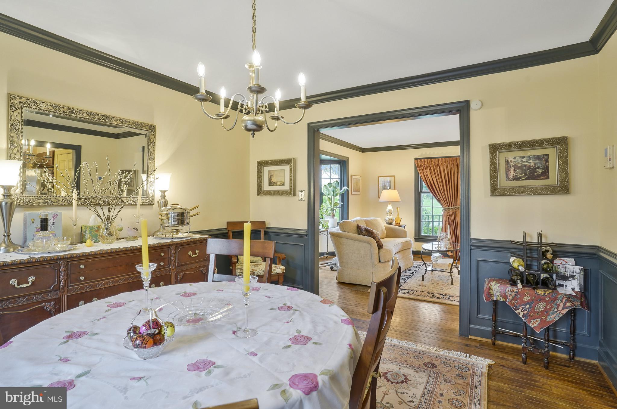 4885 Oakcrest Drive Fairfax, VA 22030 - Photo 8 of 36