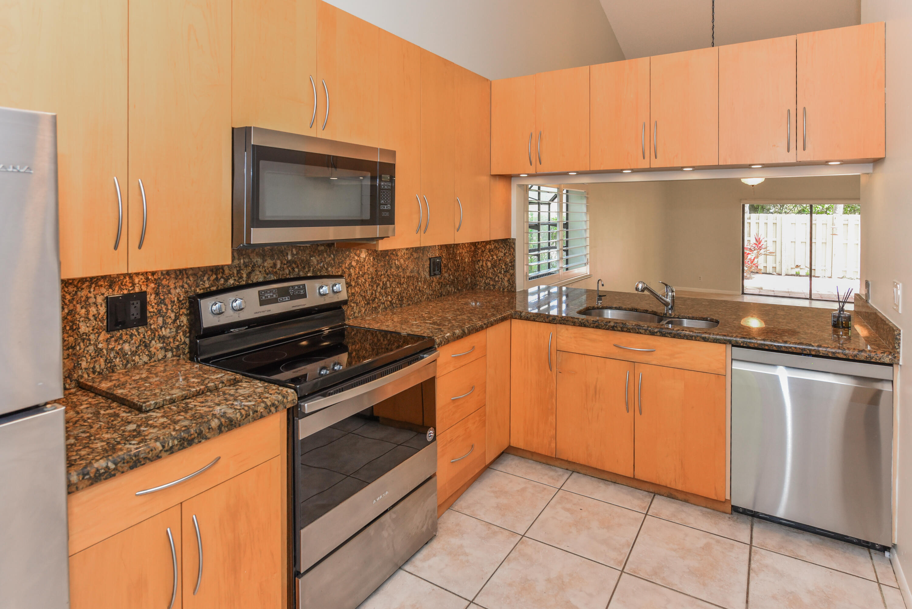 1400 Northwest 9th Avenue, Unit B8 Boca Raton, FL 33486 - Photo 8 of 32 1400 NW Ninth Ave_Lois Ronan_9