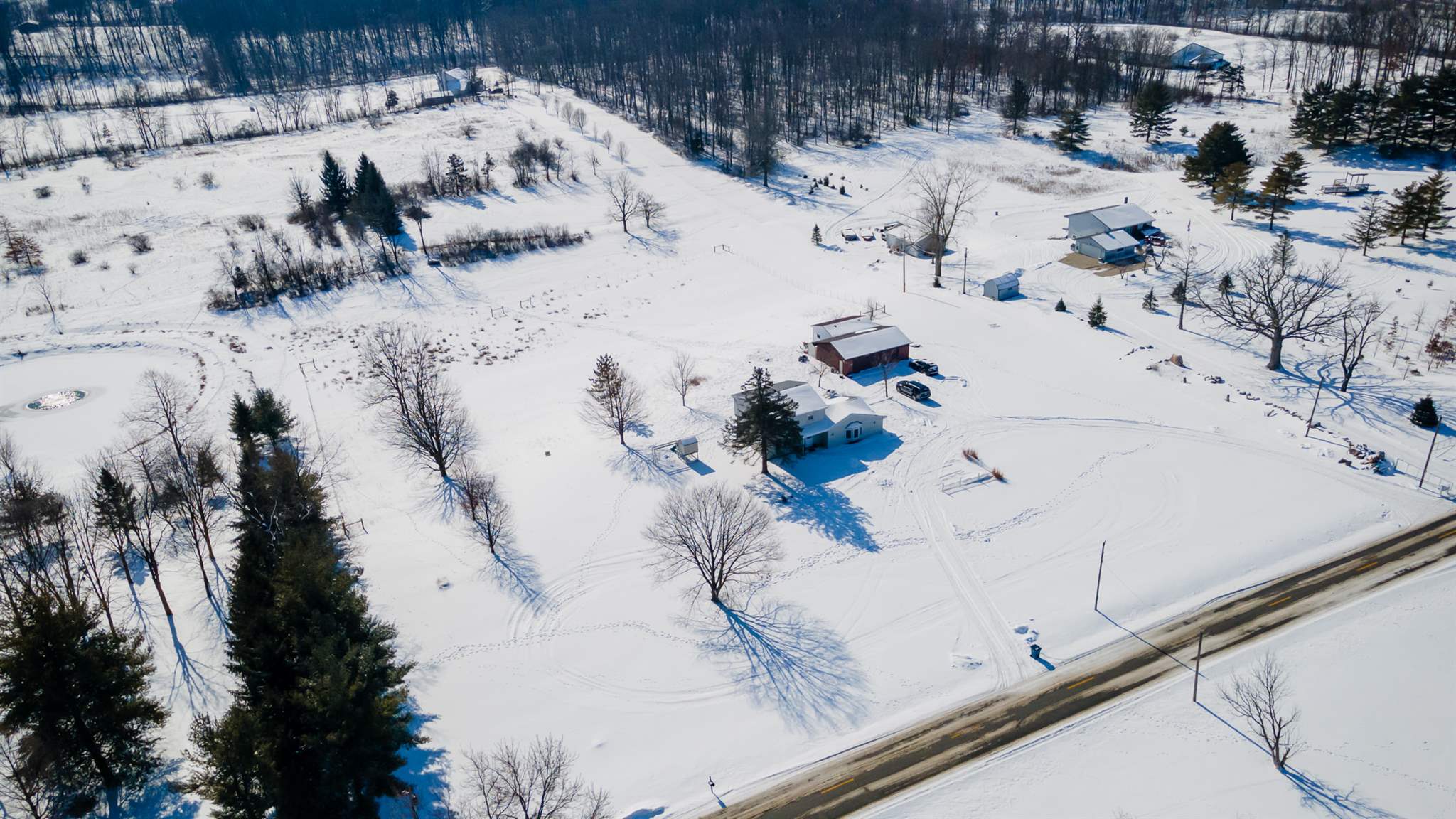 7402 Garman Road Auburn, IN 46706 - Photo 2 of 17