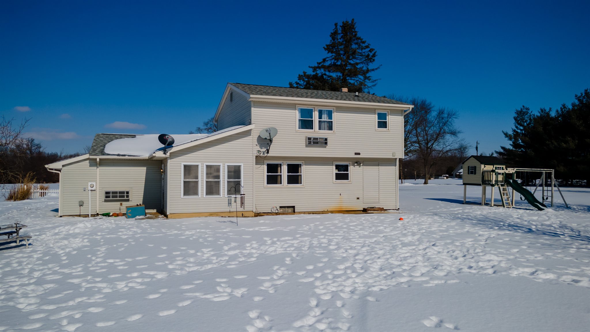 7402 Garman Road Auburn, IN 46706 - Photo 9 of 17
