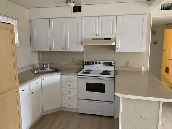 $1,205 | 4140 East Cliffside Trail, Unit J, Rimrock, AZ 86335