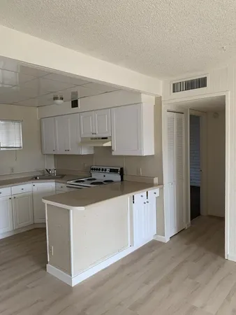 $1,205 | 4140 East Cliffside Trail, Unit J, Rimrock, AZ 86335