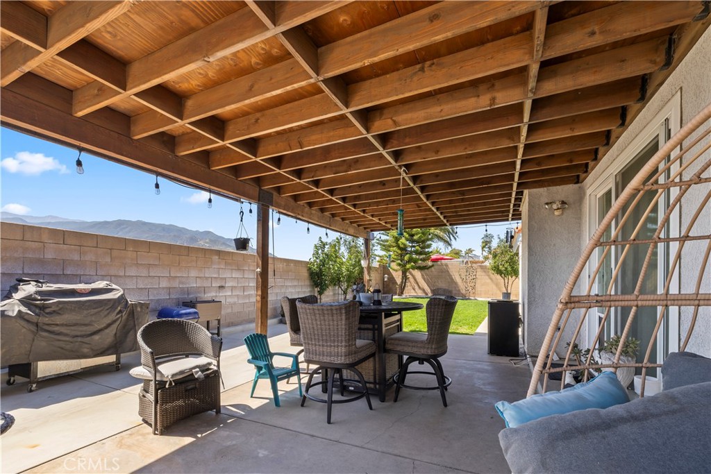 3906 North Flame Tree Avenue Rialto, CA 92377 - Photo 42 of 50