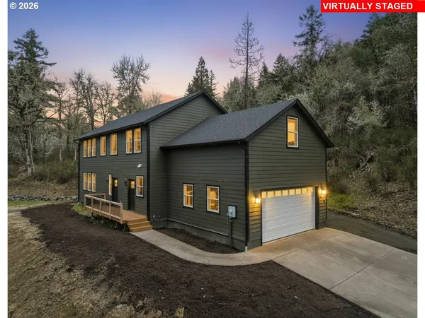 $565,000 | 610 Terrace Drive, Glide, OR 97443