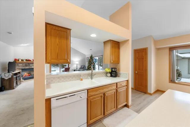 $329,900 | N160W18903 Oakland Drive, Jackson, WI 53037