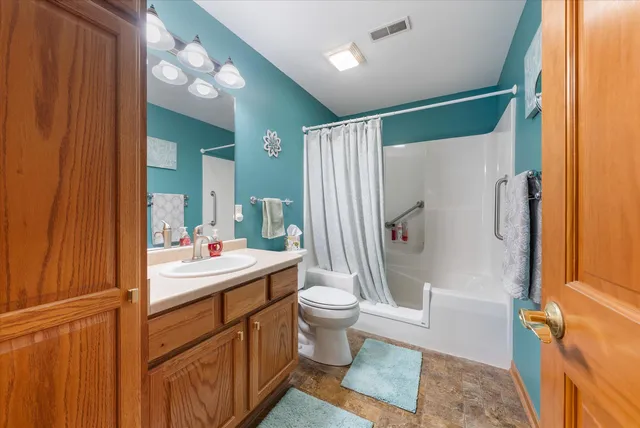 $329,900 | N160W18903 Oakland Drive, Jackson, WI 53037