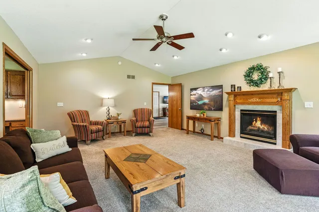 $549,500 | 11163 Nikolas Avenue, Becker, MN 55308