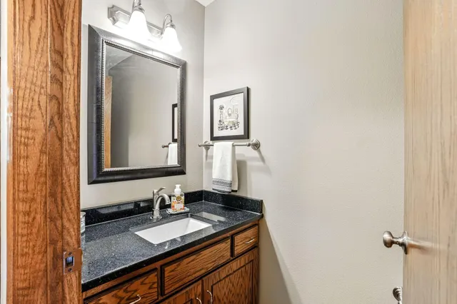 $549,500 | 11163 Nikolas Avenue, Becker, MN 55308