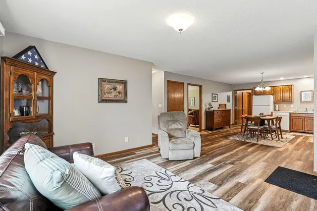 $549,500 | 11163 Nikolas Avenue, Becker, MN 55308