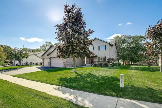 $549,500 | 11163 Nikolas Avenue, Becker, MN 55308