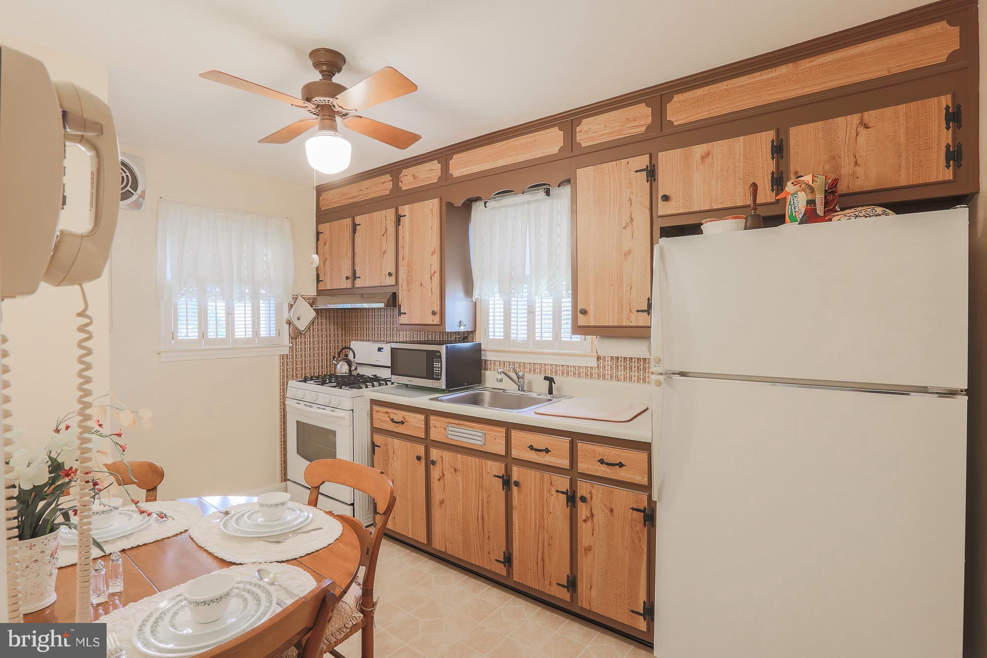 2510 Wendover Road Baltimore, MD 21234 - Photo 6 of 23 Kitchen