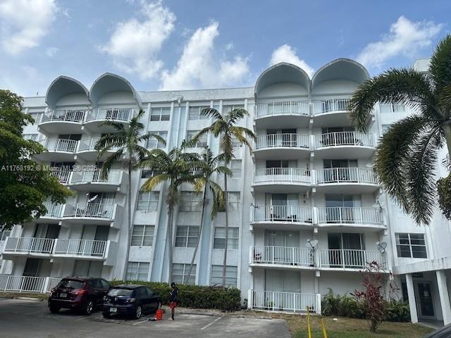 484 Northwest 165th St Road, Unit A415 Miami, FL 33169 - Photo 2 of 17