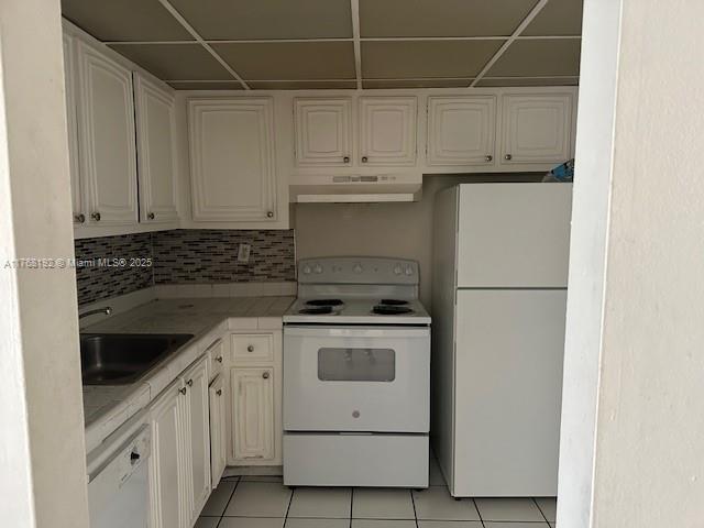 484 Northwest 165th St Road, Unit A415 Miami, FL 33169 - Photo 10 of 17