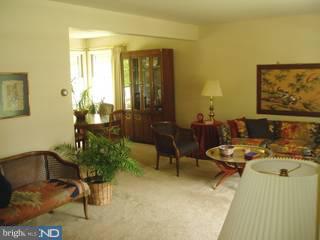 2021 Lorraine Road Reading, PA 19604 - Photo 3 of 6 Gallery Image 3