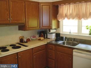 2021 Lorraine Road Reading, PA 19604 - Photo 5 of 6 Gallery Image 5