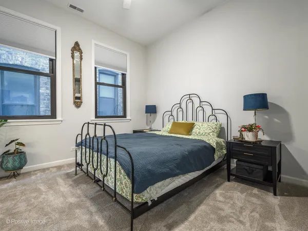 $475,000 | 1914 North Sheffield Avenue, Unit 2F, Chicago, IL 60614