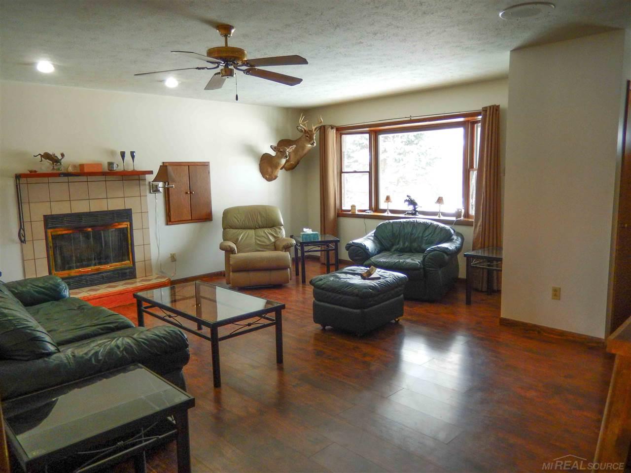 1398 North Vincent Road Ovid, MI 48866 - Photo 13 of 55 31311835-12.JPG