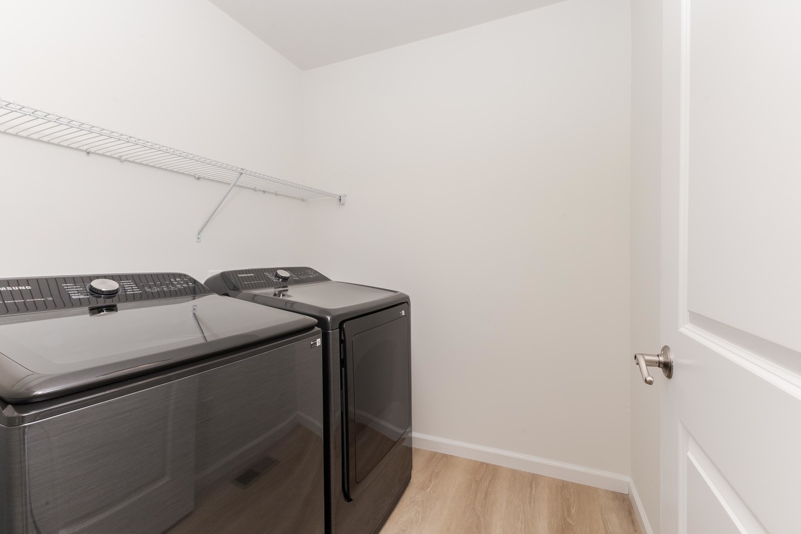 221 Cassidy Road Normal, IL 61761 - Photo 24 of 40 a utility room with dryer and washer