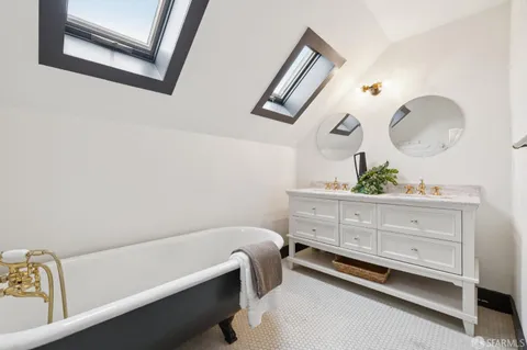 $2,450,000 | 856 Baker Street, San Francisco, CA 94115