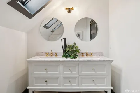 $2,450,000 | 856 Baker Street, San Francisco, CA 94115