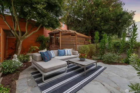 $2,450,000 | 856 Baker Street, San Francisco, CA 94115