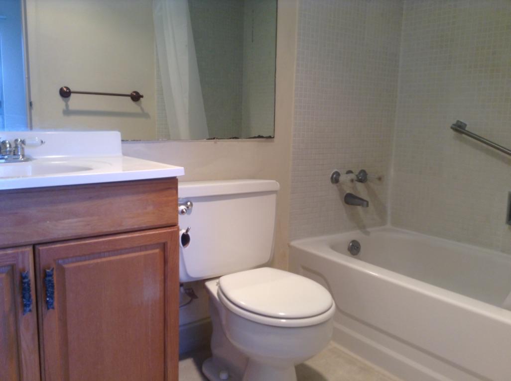 186 Monaco Way, Unit 186 Delray Beach, FL 33446 - Photo 11 of 31 186 Monaco Master Bath.